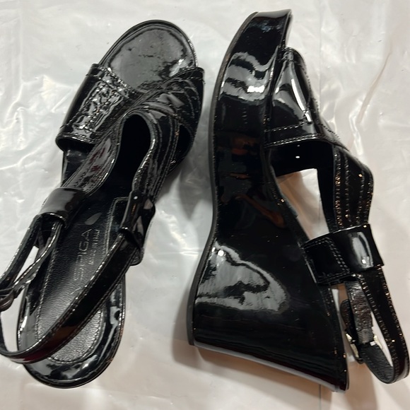 Via Spiga black shiny wedge sandals Strappy open toe ankle strap size 8.5M women - Picture 10 of 14